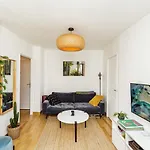 شقة Bright 37m For 2 With Balcony In Paris! باريس