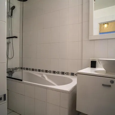 Bright 37m For 2 With Balcony In Paris! Apartman Párizs