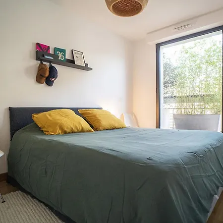 Bright 37m For 2 With Balcony In Paris! * Paryż