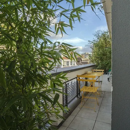 Bright 37m For 2 With Balcony In Paris! Apartament Paryż