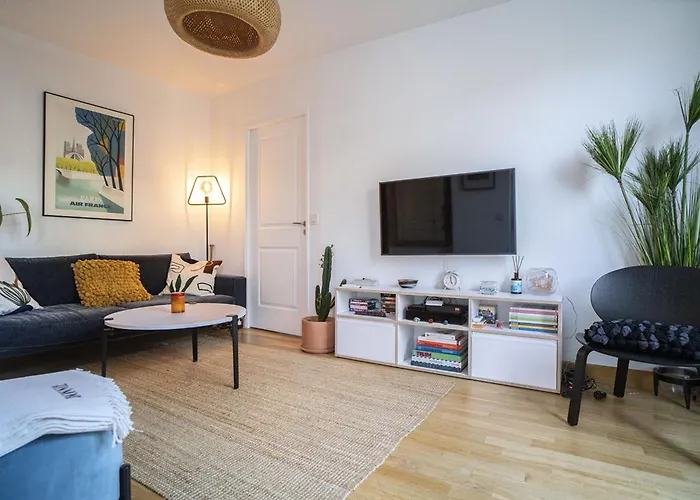 Apartament Bright 37m For 2 With Balcony In Paris! *